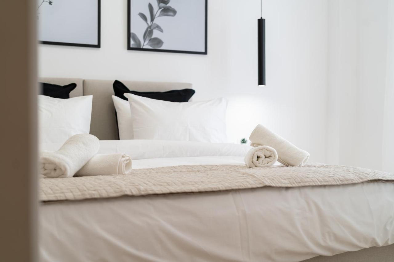 Pagrati'S Best Apartment Атина Екстериор снимка
